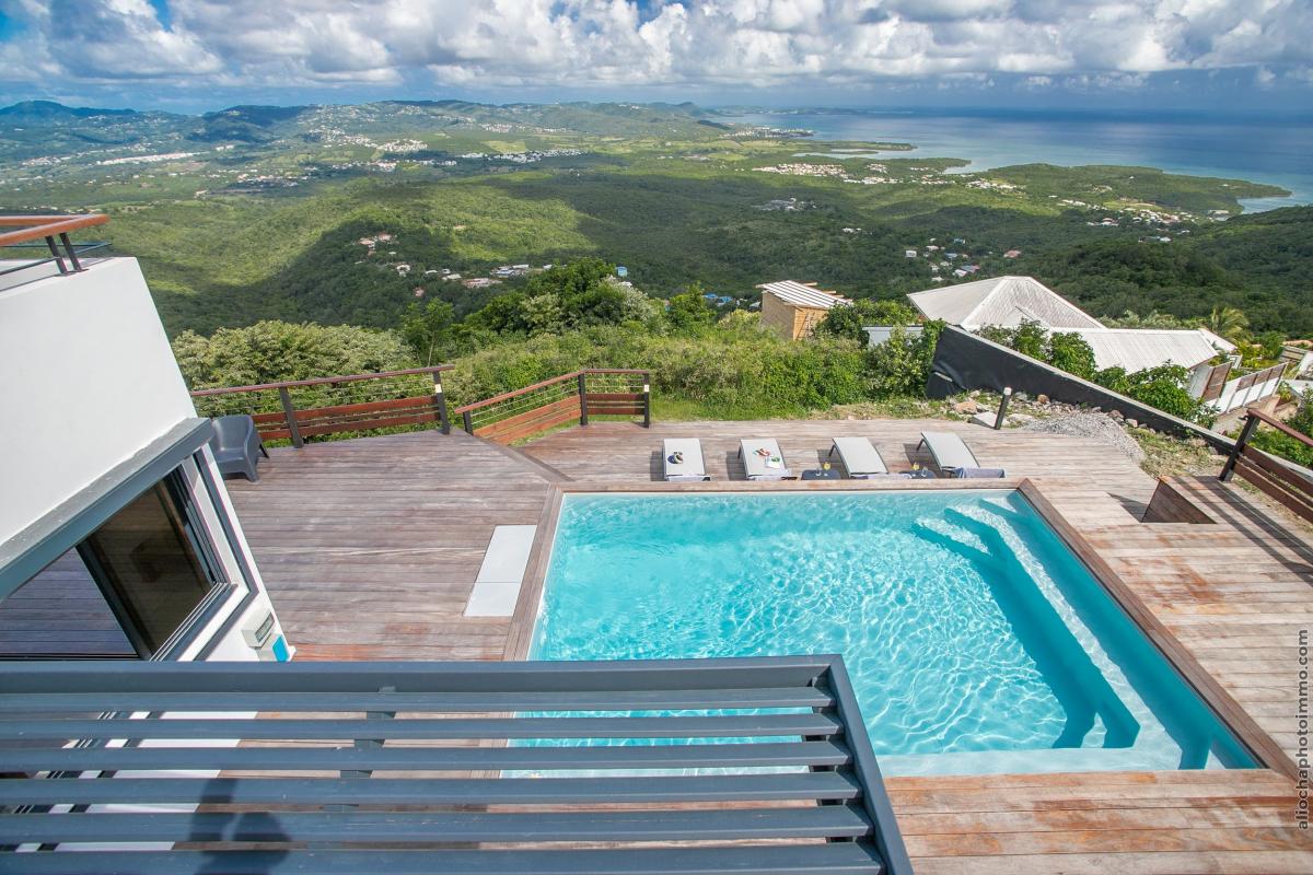 Location villa luxe Le Diamant Martinique - Vue terrasse Ch 1